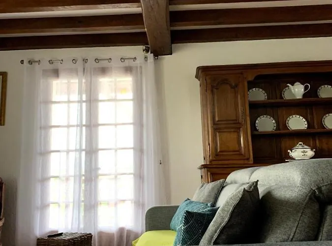 Location D'une Maison Typique Du Pays Basque Caro (Pyrenees-Atlantiques)